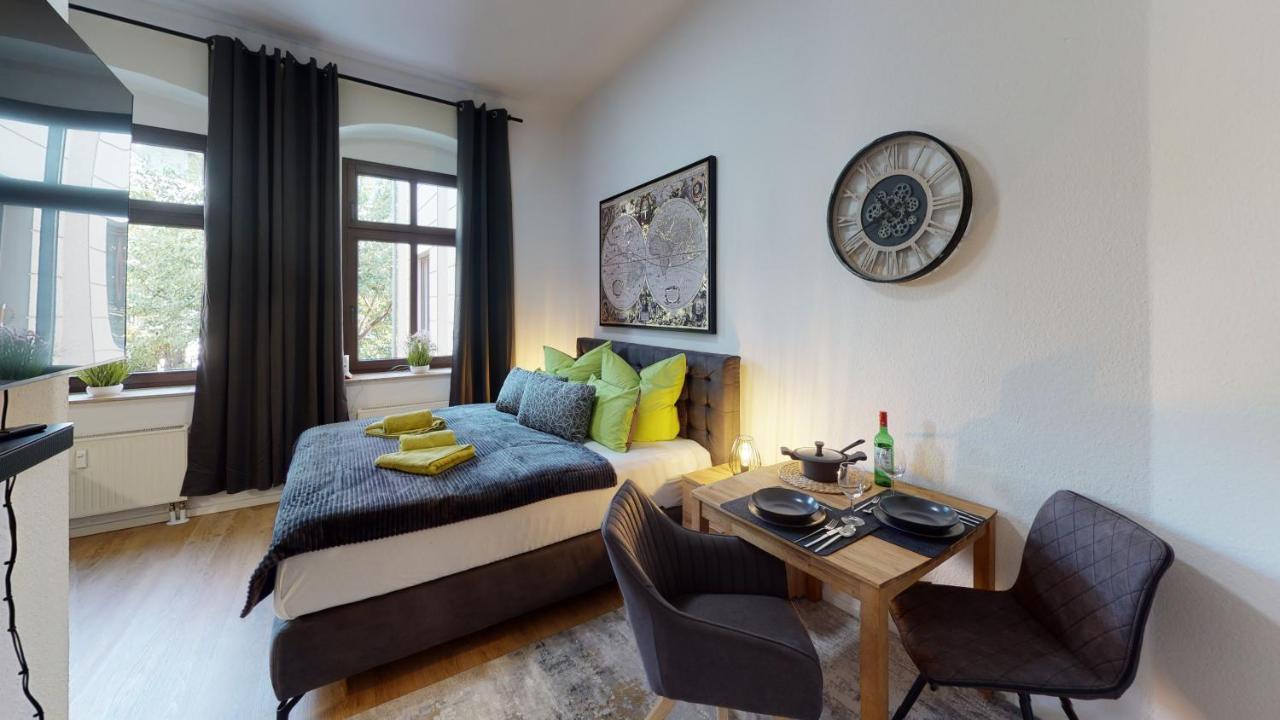 Sweethome - Zentral - Kueche & Parkplatz, Wifi Halle  Exteriör bild