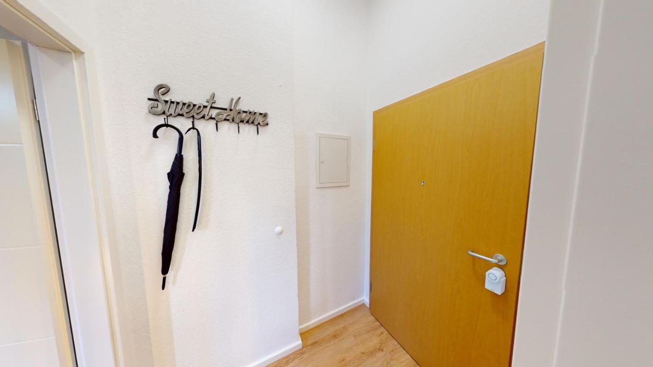 Sweethome - Zentral - Kueche & Parkplatz, Wifi Halle  Exteriör bild